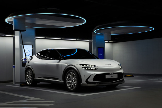 Ilustrasi mobil listrik 200 jutaan. Foto: Unsplash.