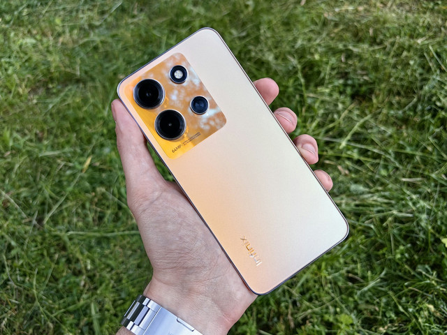Ilustrasi HP Infinix. Foto: Unsplash