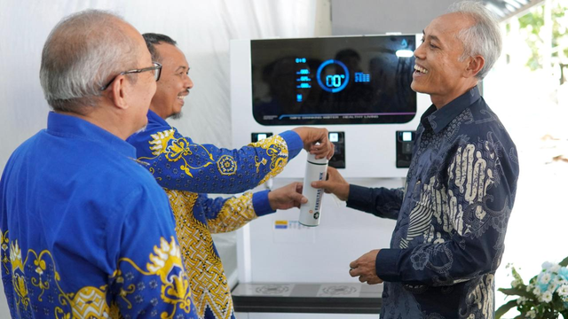 Suasana Penggunaan Fasilitas Water Station FT UMS