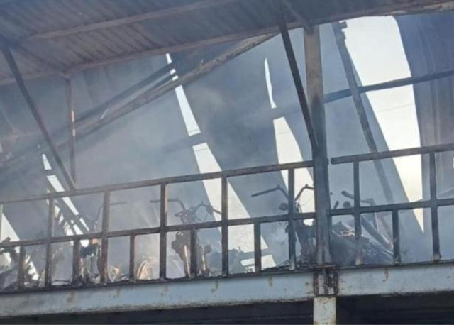 Kondisi ratusan motor yang hangus dalam peristiwa kebakaran di PT Arami Jaya Purworejo. Foto: Dok. Istimewa