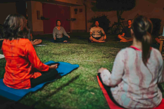Ilustrasi Meditasi. Gambar: Pexels.