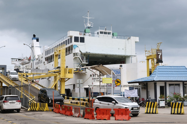 Ilsutrasi kendaraan dari kapal ferry ASDP. Foto: ASDP Indonesia Ferry.