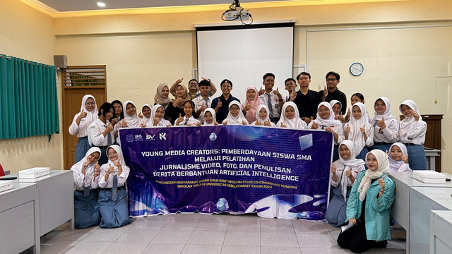 Siswa SMA Negeri 1 Pakem berlatih jadi "Young Media Creators"