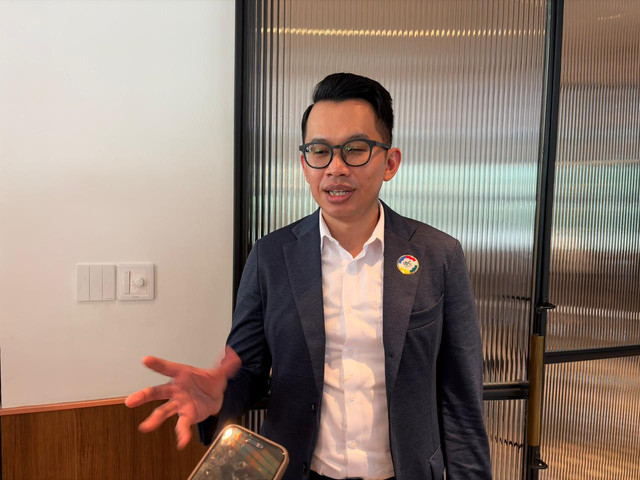 Presiden Direktur Indonesia Battery Corporation (IBC) Aditya Farhan Arif dalam bincang Mind Club di Jakarta, Senin (18/5/2026). Foto: kumparan/Ema Fitriyani
