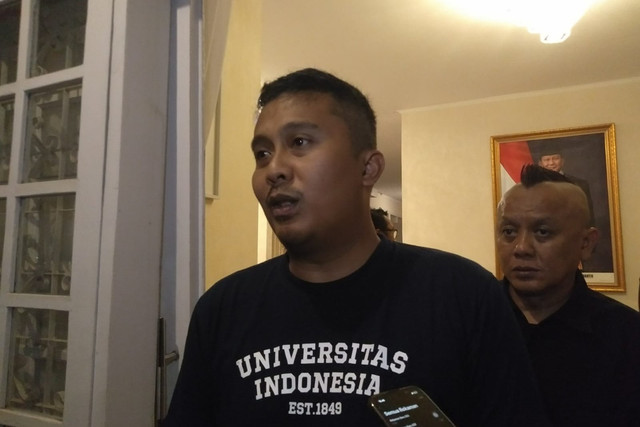 Wakil Gubernur Sumbar Vasko Ruseimy muncul perdana usai alami kecelakaan. Foto: kumparan