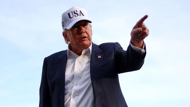 Trump Klaim Batalkan Serangan Baru ke Iran Setelah Dibujuk Negara‑negara Teluk