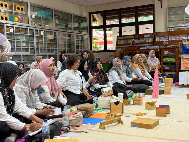 Pelatihan metode Montessori di Laboratorium Montessori Universitas Sanata Dharma, Rabu (13/5). Foto: Pandangan Jogja/Danang BK.