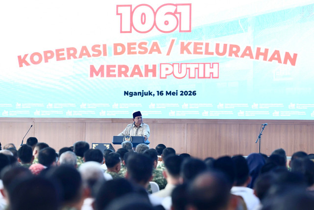 Presiden Prabowo Subianto saat Peresmian operasional 1.061 Koperasi Desa Merah Putih di Nganjuk. Sumber foto: BPMI Setpres