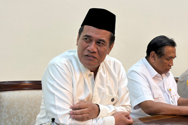 Menteri Pertanian Amran Sulaiman dalam diskusi bersama media di kediamannya di Jakarta Selatan pada Selasa (19/5/2026). Foto: Argya Maheswara/kumparan