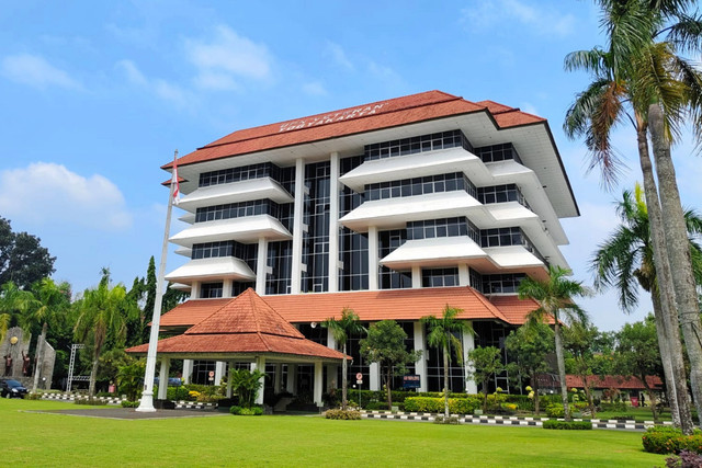Kampus Universitas Pembangunan Nasional "Veteran" Yogyakarta. Foto: Panji/kumparan
