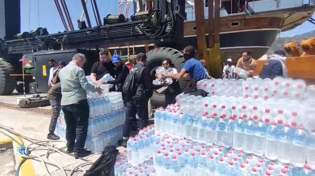 Persiapan Rombongan Relawan GSF 2.0 yang akan melanjutkan pelayaran menuju Gaza dari Marmaris, Turki (Sumber : DT Peduli)