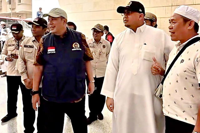 Wakil Ketua Komisi VI DPR Andre Rosiade menyalurkan sebanyak 122 ekor sapi kurban yang akan disebar ke berbagai kabupaten dan kota di Sumatra Barat (Sumbar). Foto: Dok. Istimewa