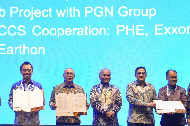 PGN menandatangani kesepakatan penyerapan LNG dan gas bumi dari Proyek Abadi LNG, Blok Masela dalam Petroleum Association Convention and Exhibition (IPA Convex) 2026 di Jakarta pada Rabu (20/5/2026). Foto: Dok. Pertamina
