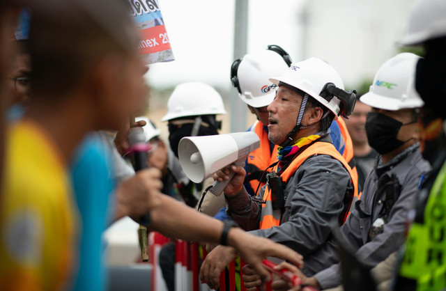 Ilustrasi demonstrasi pekerja. Foto: DaddyAI/Pexels