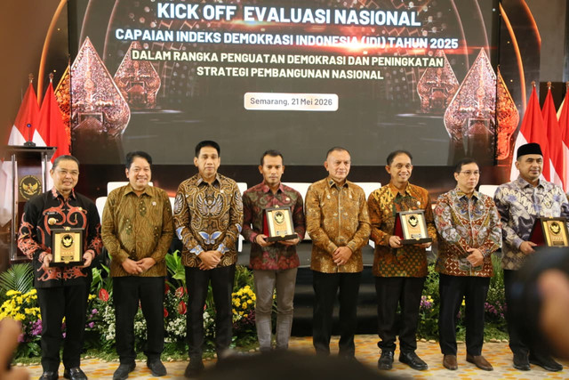 Wamendagri Akhmad Wiyagus menghadiri Acara Kick Off Evaluasi Nasional Indeks Demokrasi Indonesia (IDI) di Ballroom Hotel Horison Ultima Sentraland, Kota Semarang, Jawa Tengah, Kamis (21/5/2026). Foto: Dok. Kemendagri