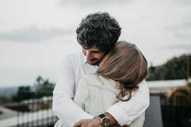 Ilustrasi ketergantungan emosional. Foto Unsplash.