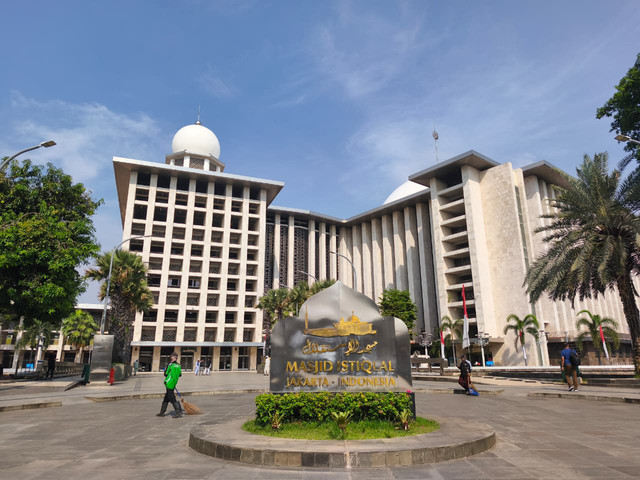 Suasana Masjid Istiqlal, Jakarta, lima hari menjelang Hari Raya Iduladha 1447 H, Jumat (22/5/2026). Foto: Aditya Nugraha/kumparan