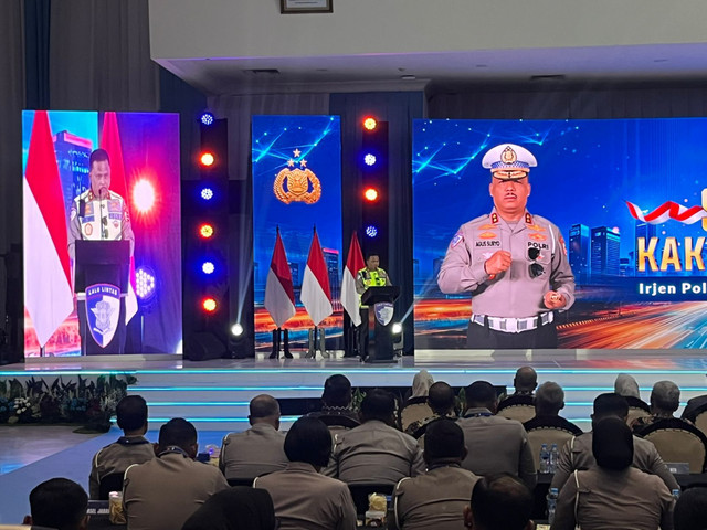 Kakorlantas Irjen Pol Agus Suryonugroho saat Rakernis Fungsi Lalu Lintas 2026 di PTIK, Jakarta Selatan, Jumat (22/5/2026). Foto: Rayyan Farhansyah/kumparan