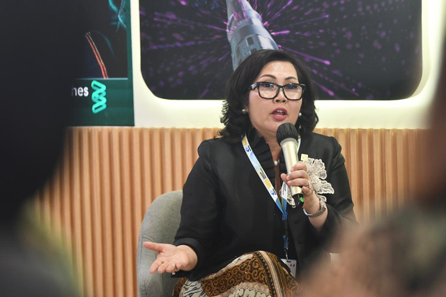 Komisaris Independen PT Pertamina, Raden Adjeng Sondaryani, saat menjadi narasumber dalam talkshow bertema Women in STEM: Breaking Barriers and Building Inclusive Futures for Women and Girls pada gelaran Indonesian Petroleum Association Convention and Exhibition (IPA Convex) 2026 di ICE BSD City, Tangerang, Banteng. Foto: Dok. Pertamina