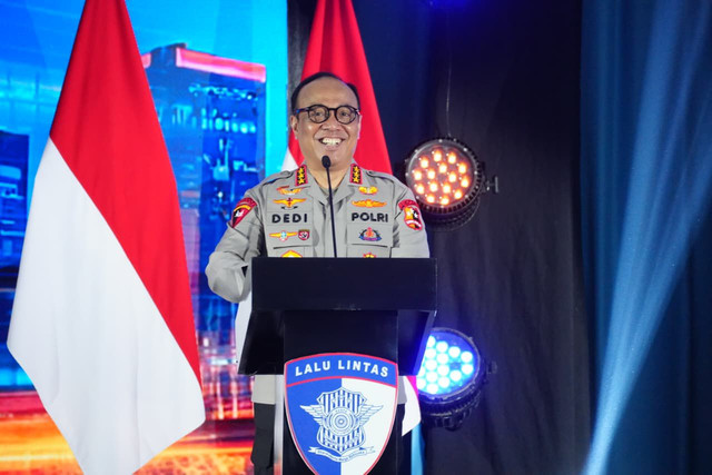 Wakapolri Komjen Dedi Prasetyo saat membuka Rakernis Korlantas 2026, Jumat (22/5/2026). Foto: Dok. Polri