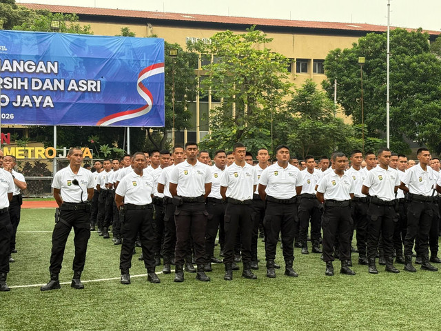 Apel Pecanangan Jaga Jakarta Bersih dan Asri Polda Metro Jaya di Stadion Presisi Polda Metro, Sabtu (23/5/2026). Foto: Rayyan Farhansyah/kumparan