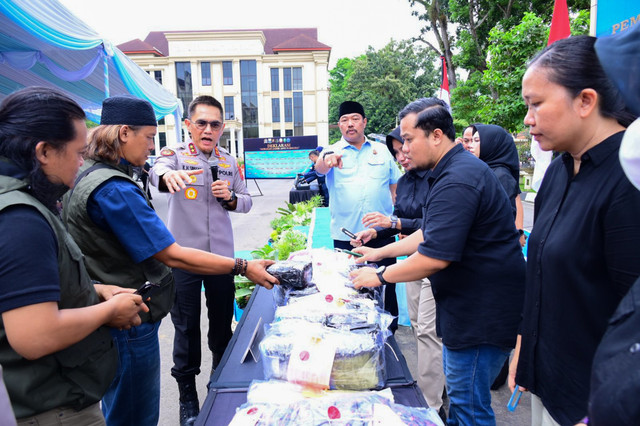 Pemusnahan 20 kg sabu, ekstasi, hingga etomidate oleh Polda Jambi. Foto: Dok. Istimewa