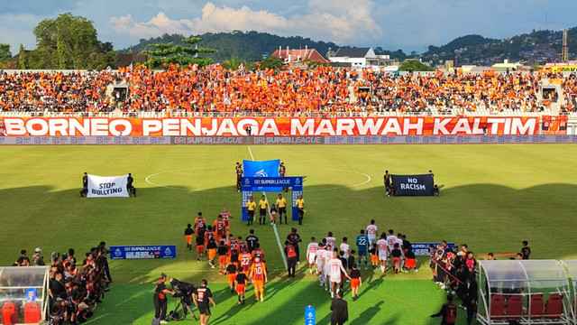 Borneo FC dalam laga terakhir Super League 2025/26 di Stadion Segiri, Samarinda, Sabtu (23/5/2026). Foto: Dok. kumparan
