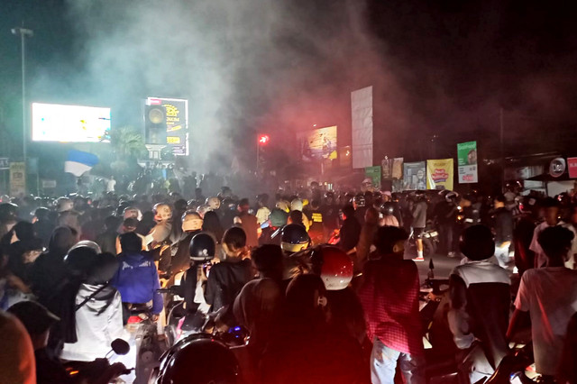 Euforia Bobotoh dan warga di Kota Tasikmalaya menyambut hattrick juara Persib Bandung. Foto: Dok. kumparan