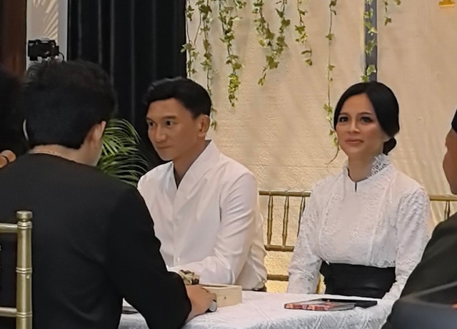 Pernikahan Anji dan Desy digelar private kediaman Anji di kawasan Cibubur, Jawa Barat.
Foto: Dok. Istimewa