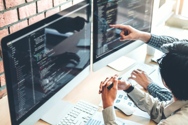 Sistem keamanan di sektor perbankan Indonesia telah memiliki pengawasan regulator yang ketat dan berlapis sejak lama. Foto: dok. Shutterstock.
