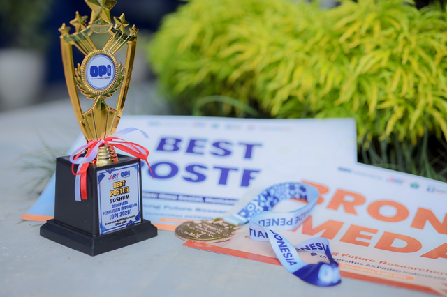 Riset Kontrasepsi Remaja Antar Mahasiswa UMS Raih Best Poster