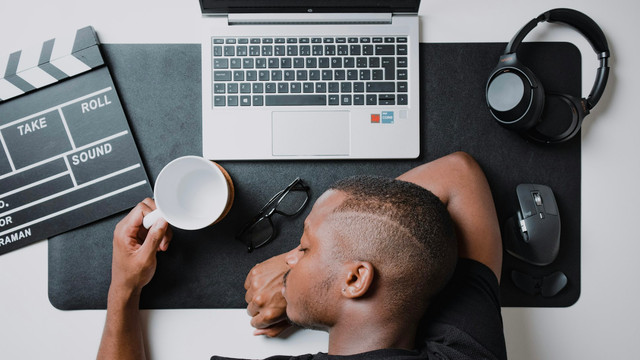 Ilustrasi prokrastinasi. Foto Unsplash.