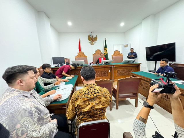 Sidang Praperadilan Pembacaan Kesimpulan dalam kasus penyiraman air keras terhadap Andrie Yunus, Pengadilan Negeri Jaksel, Selasa (26/5/2026). Foto: Kevin Daniel/kumparan