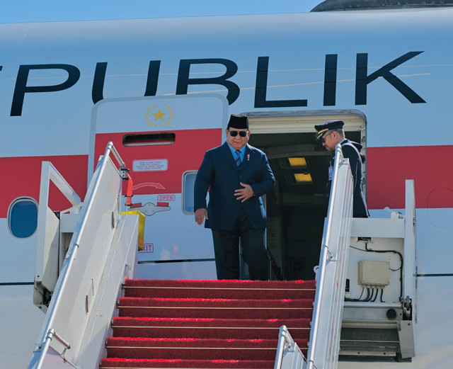 Presiden Republik Indonesia, Prabowo Subianto, tiba di Bandara Orly, Paris, Republik Prancis, pada Selasa (26/5/2026). Foto: Laily Rachev/Biro Pers Sekretariat Presiden