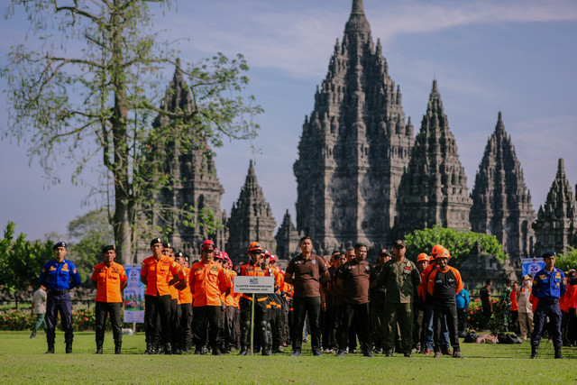 Apel Kesiapsiagaan, Peringatan 20 Tahun Gempa Yogyakarta di Lapangan Garuda, kompleks Candi Prambanan, Sabtu (23/5).
