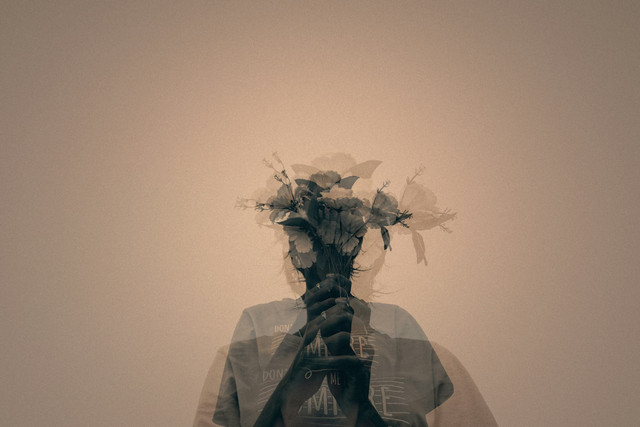 Ilustrasi overthinking. Foto Unsplash.