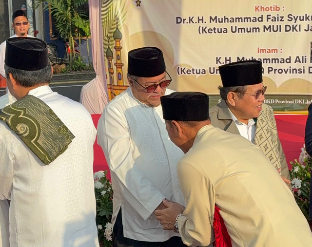 Wakil Gubernur DKI Jakarta, Rano Karno, saat halal bihalal usai salat Idul Adha 1447 Hijriah, di Kompleks Balai Kota DKI Jakarta, Rabu (27/5/2026). Foto: Jeni Ritanti/kumparan