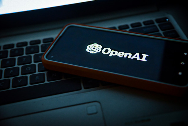 Ilustrasi OpenAI. Foto:  Levart_Photographer/Unsplash