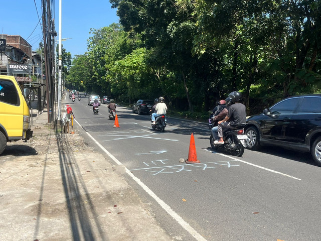 Jalan amblas di Jalan Raya Lenteng Agung sudah diperbaiki, Kamis (28/5/2026). Foto: Rayyan/Kumparan