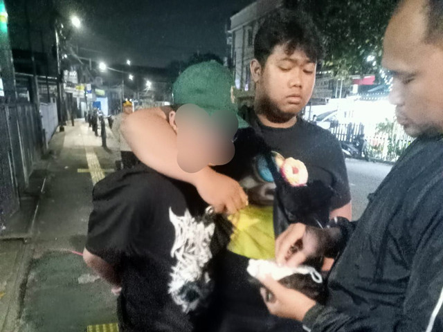Polres Jakarta Pusat amankan 11 orang dalam Operasi Cipta Kondisi, sita sabu dan ribuan obat keras. Foto: Dok. Polres Jakarta Utara