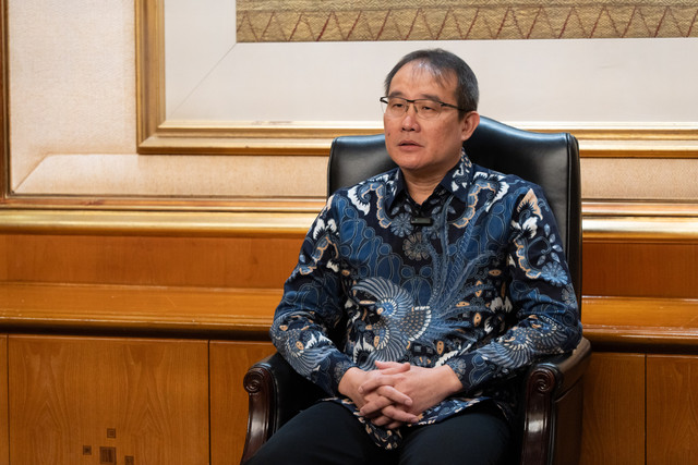 Sesi interview dengan dr. Hariadi Hadibrata,  Sp. BTKV (K) dari MRCCC Siloam Semanggi Foto: Dok. Siloam Hospital