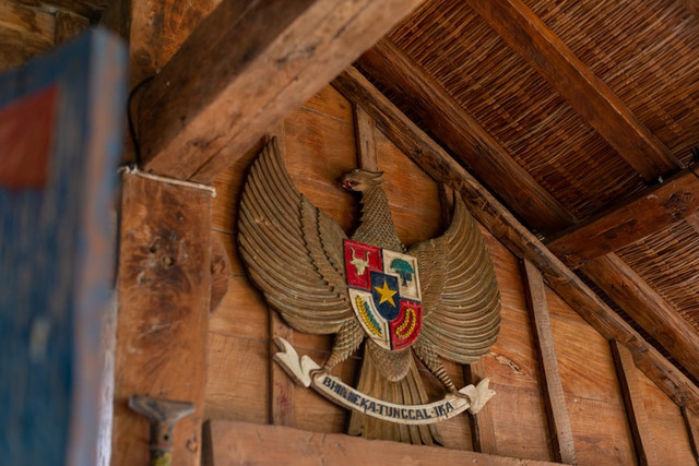 ilustrasi pedoman upacara hari lahir pancasila 2026. Unsplash/Didi Paul