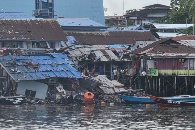 Ledakan di kawasan padat penduduk di Biak Numfor, Papua, Minggu (31/5/2026). Foto: Dok. Istimewa
