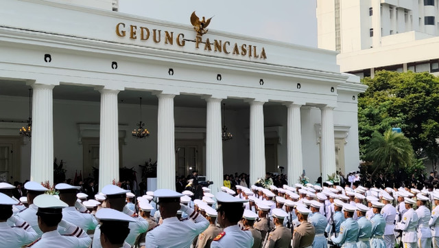Suasana upacara peringatan Hari Lahir Pancasila di Gedung Pancasila, Kementerian Luar Negeri, Jakarta, Senin (1/6/2026). Foto: Zamachsyari/kumparan