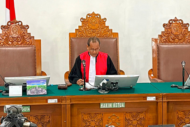 Sidang Praperadilan Pembacaan Putusan dalam kasus penyiraman air keras terhadap Andrie Yunus, Pengadilan Negeri Jaksel, (2/6/2026). Foto: Kevin Daniel/kumparan