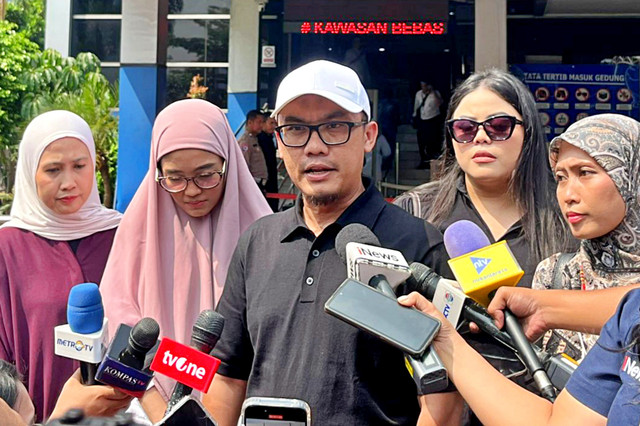 Teras Hananiah (Mitra Hananiah Group) melaporkan PT Hanania Travel ke Polda Metro Jaya. Foto: Rayyan/kumparan