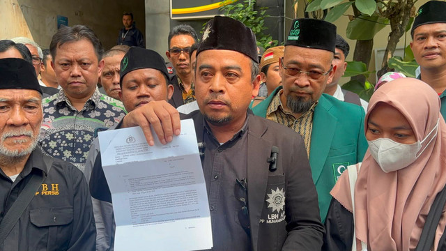 Gurfoni penasehat hukum Ilma Sani Fitriana terkait dugaan tindak pidana penyanderaan oleh GRIB Jaya di Polda Metro Jaya, Selasa (2/6/2026). Foto: Rayyan Farhansyah/kumparan