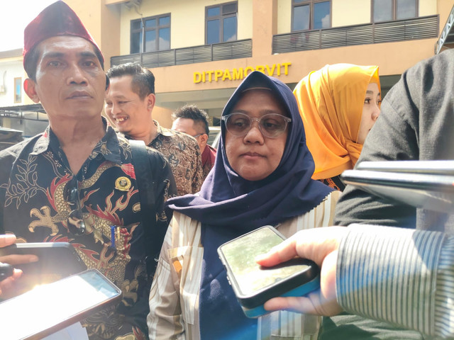 Anastacia Niken Purwandari (36), ibu dari almarhum Naura Dwi Medyta Putri (3) yang diduga menjadi korban malapraktik di RSUD Prambanan, Kabupaten Sleman saat di Polda DIY, Selasa (2/6/2026). Foto: Arfiansyah Panji Purnandaru/kumparan