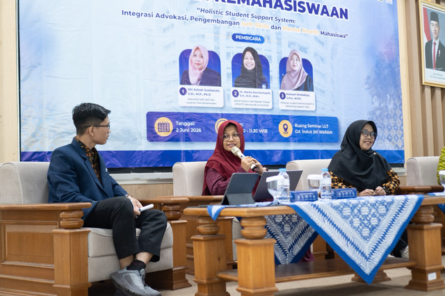 Ketua Satgas PPKPT Sekretariat Universitas Dr. Marisa Kurnianingsih saat memaparkan materinya