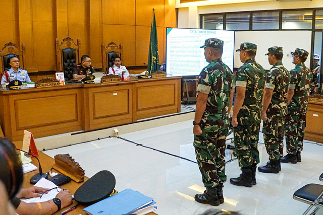 Sidang tuntutan kasus penyiraman air keras terhadap Wakil Koordinator Kontras, Andrie Yunus, di Pengadilan Militer II-08 Jakarta, Rabu (3/6/2026). Foto: Iqbal Firdaus/kumparan